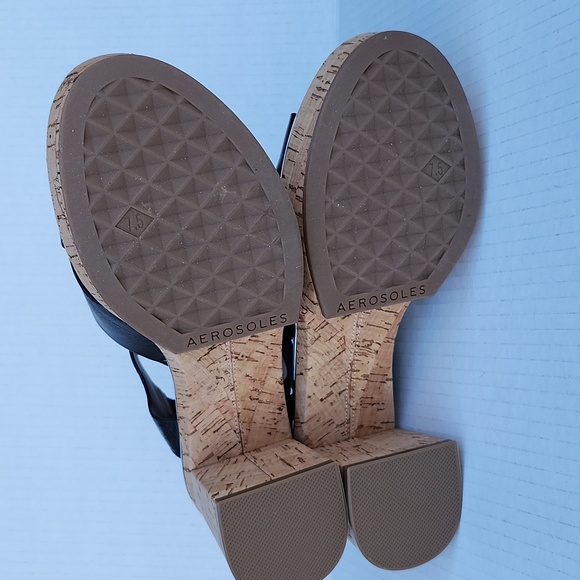 NWOT AEROSOLES LEATHER ZEPHYR PLATFORM SANDAL - Picture 5 of 11